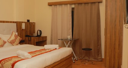 De Classico Hotel Varanasi Room Type - SUPER DELUXE