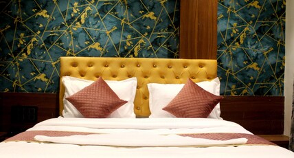 Hotel India Gate Room Type - Suite Room AC