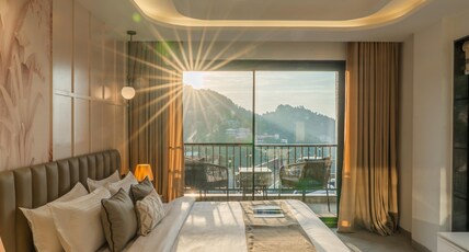 Perfectstayz Luxe Mall Road Room Type - Premium Himalayan View Room with Balcony Perfectstayz Luxe Mall Road Room Type - Premium Himalayan View Room with Balcony