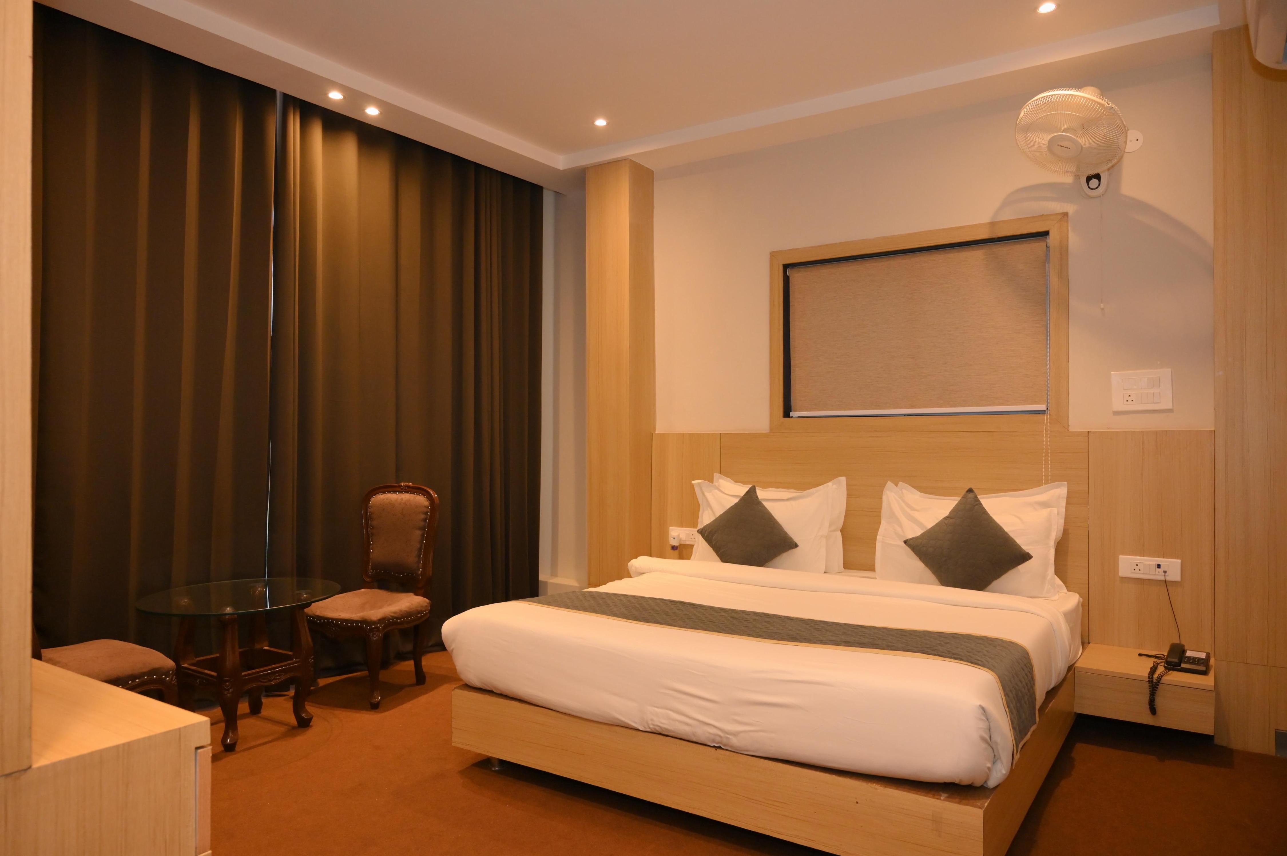 HOTEL THE CHANAKYA Room Type - Executive Room