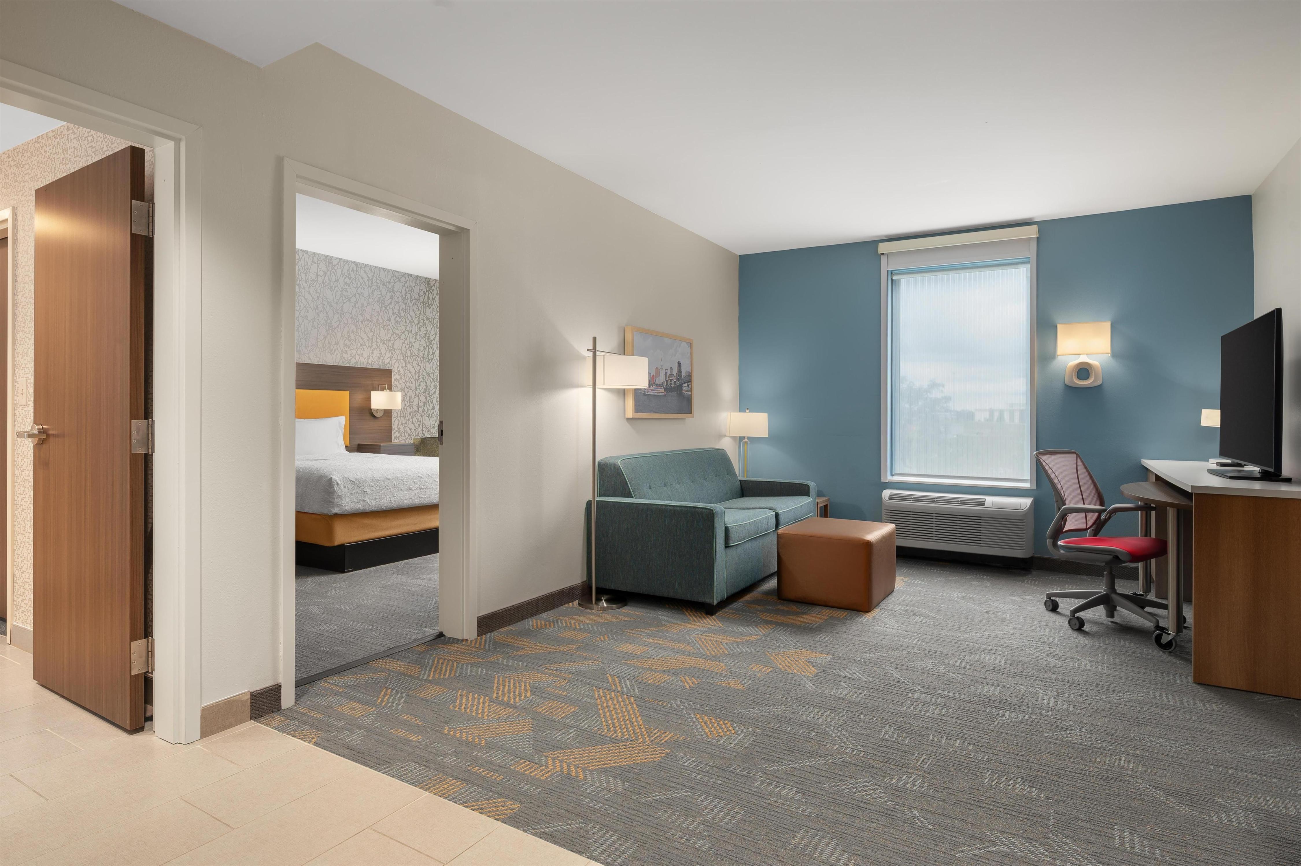Home2 Suites by Hilton Cincinnati Eastgate - Tap to explore photos