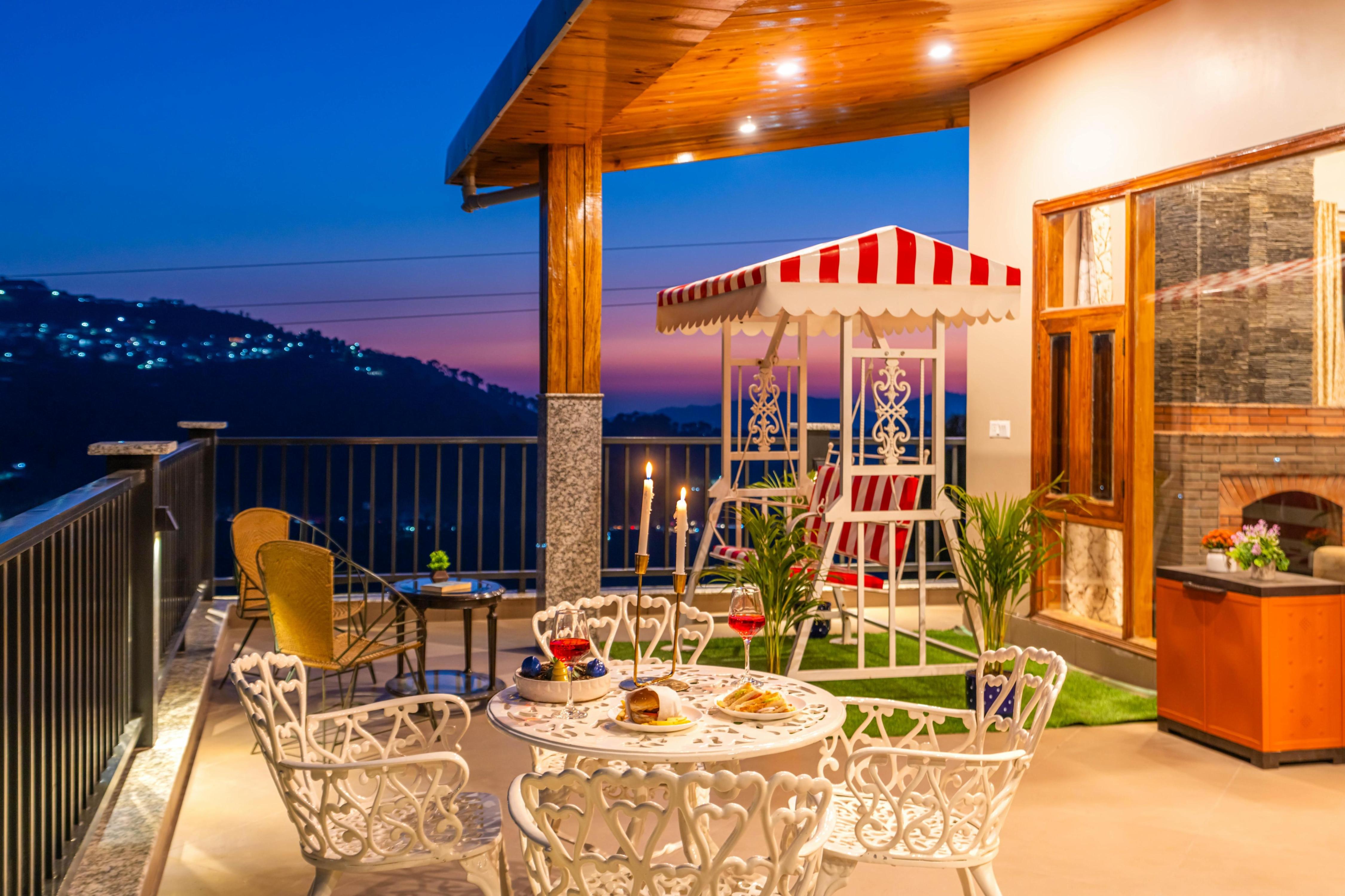 Scenic Villa near Kasauli | Luxe 3BHK Villa with WiFi, Cook, TV