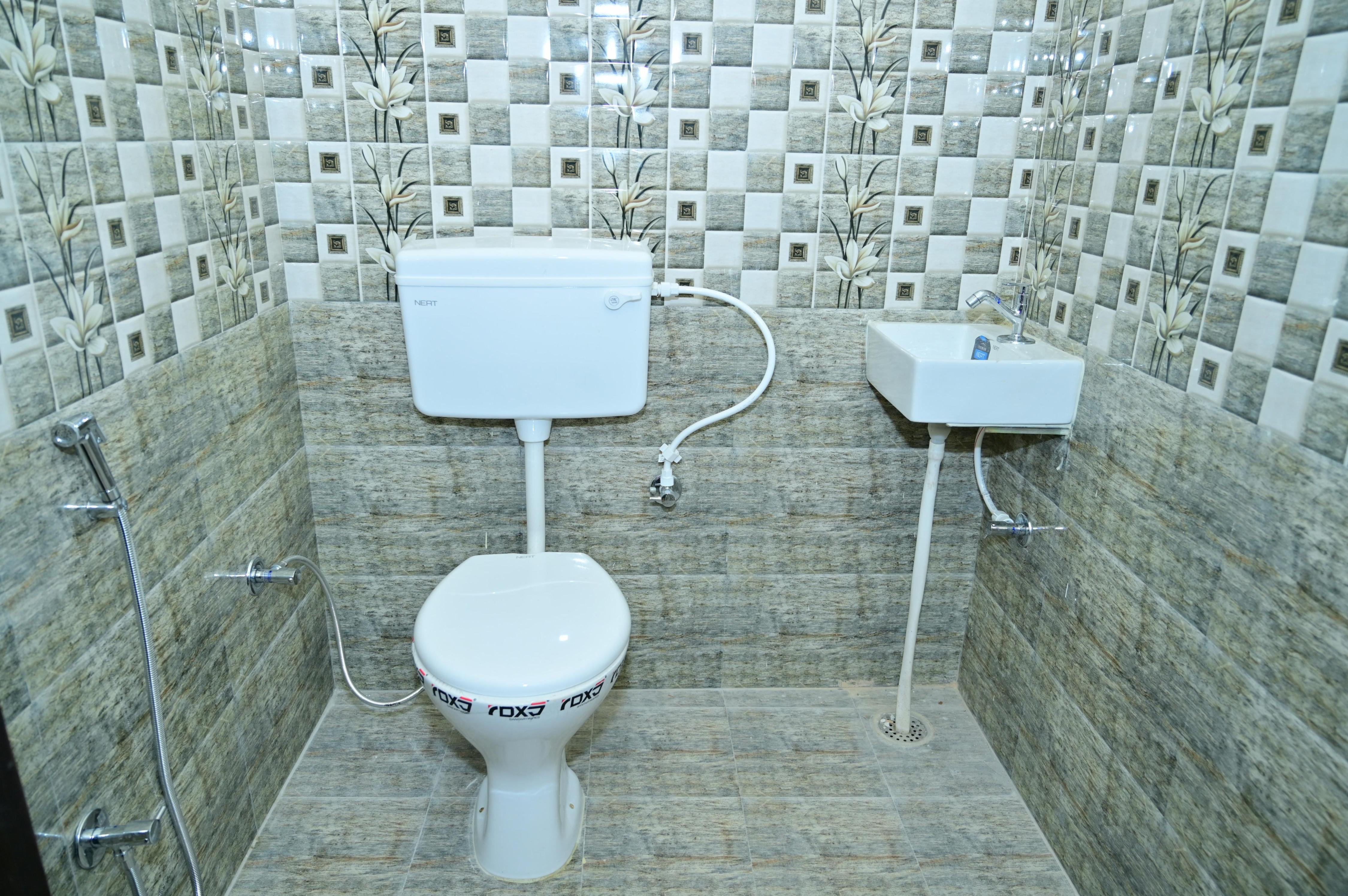 Red Inn - Tap to explore photos