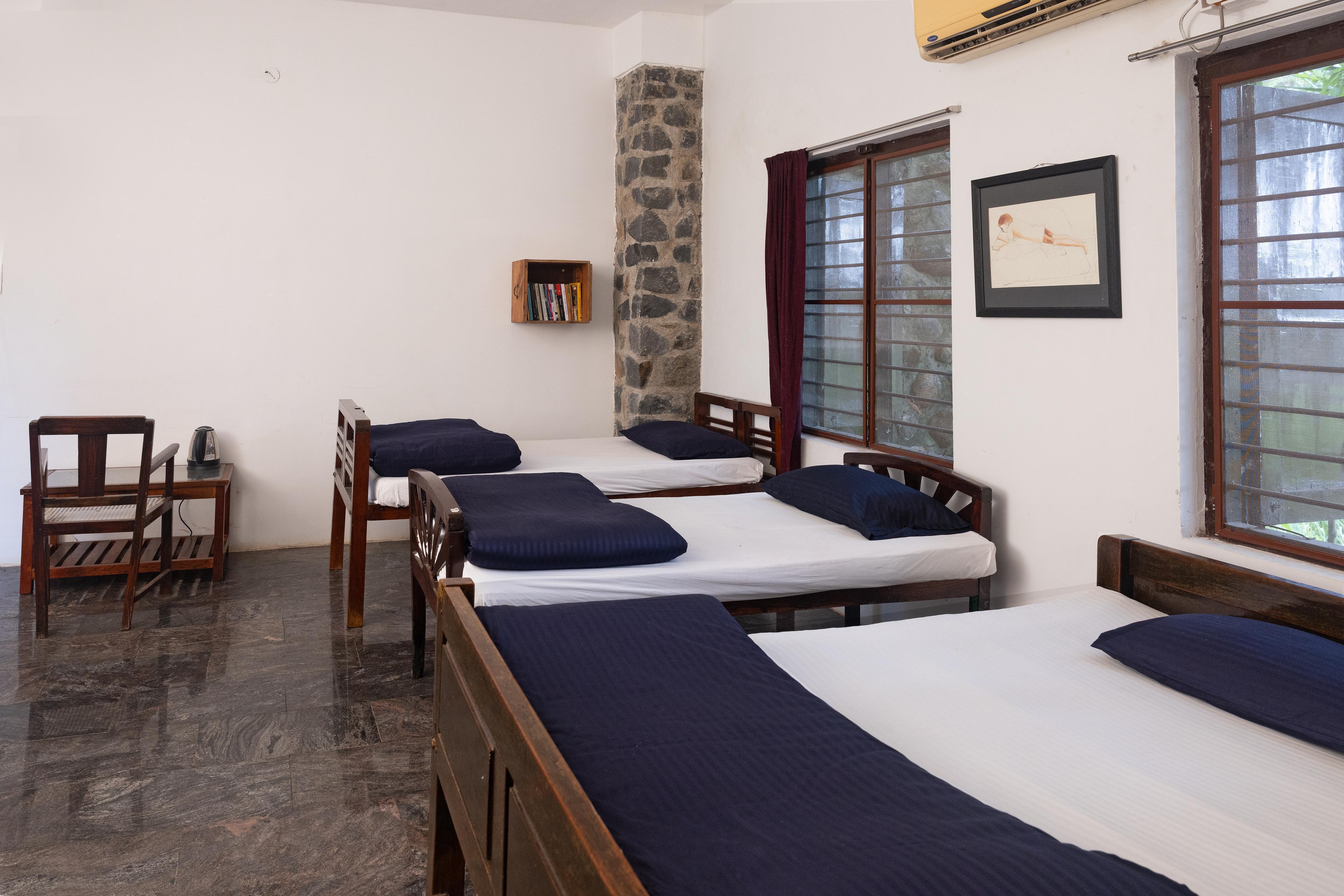 Pathayam Inn Room Type - Pathayam 1 - JanakiRaman (A/C Room)