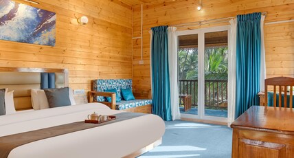 Parisa Beach Resort Tarkarli Bhogawe Room Type - DELUXE WOODEN ROOM- Sea View