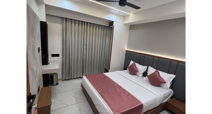 Shashwat house Room Type - Silver Stay A/C