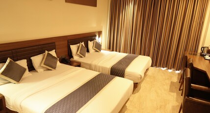 Nestlay Suites Ramnad Room Type - Deluxe Triple room