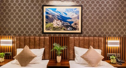 The Burdwan Inn Room Type - Superior Room (Twin Bed)