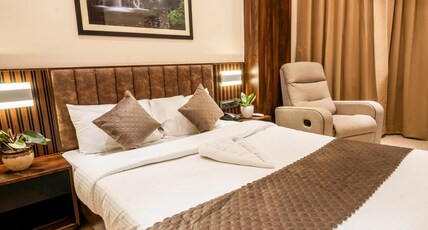 The Burdwan Inn Room Type - Super Deluxe Room