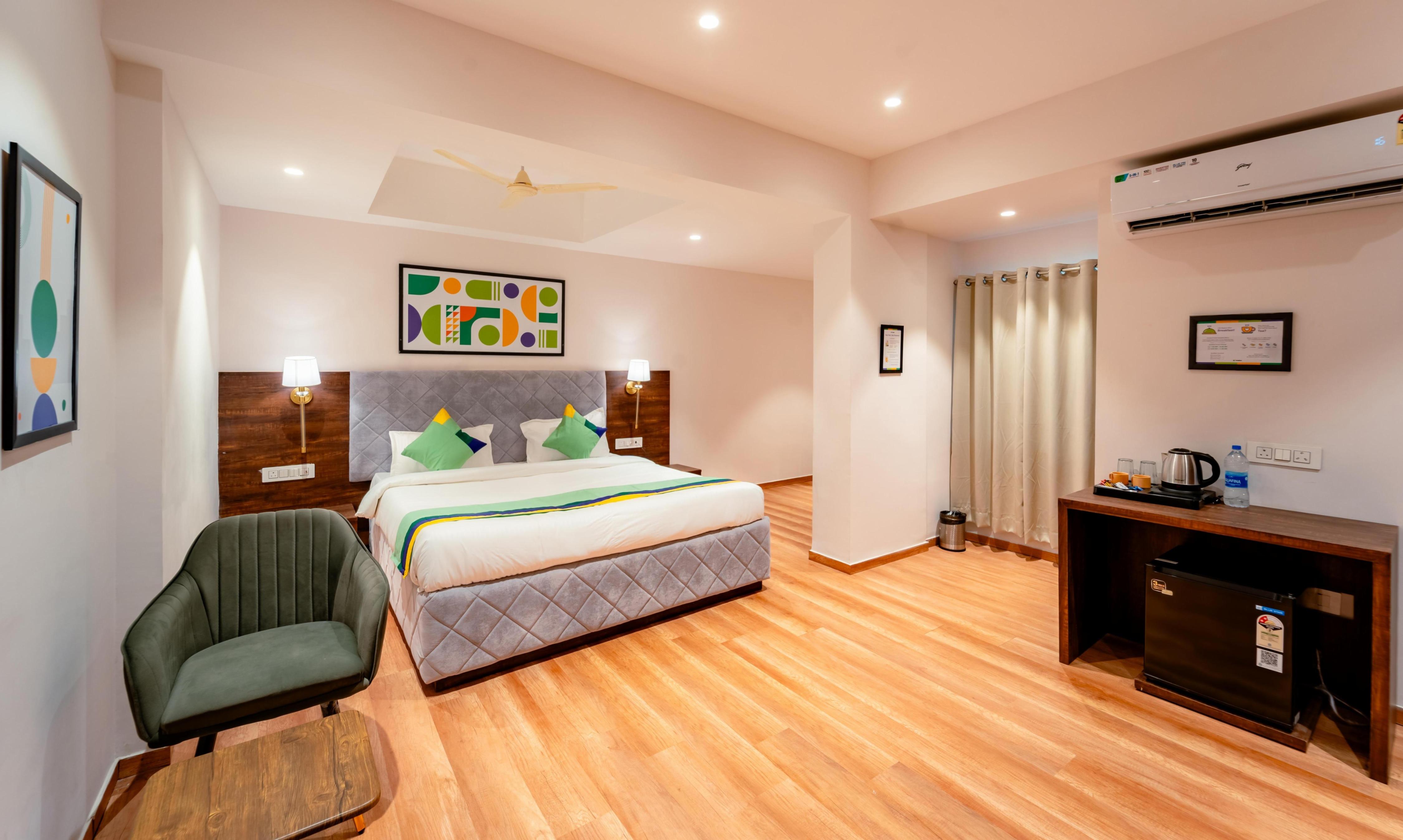 Treebo Premium Omni Residency Room Type - Superior Room