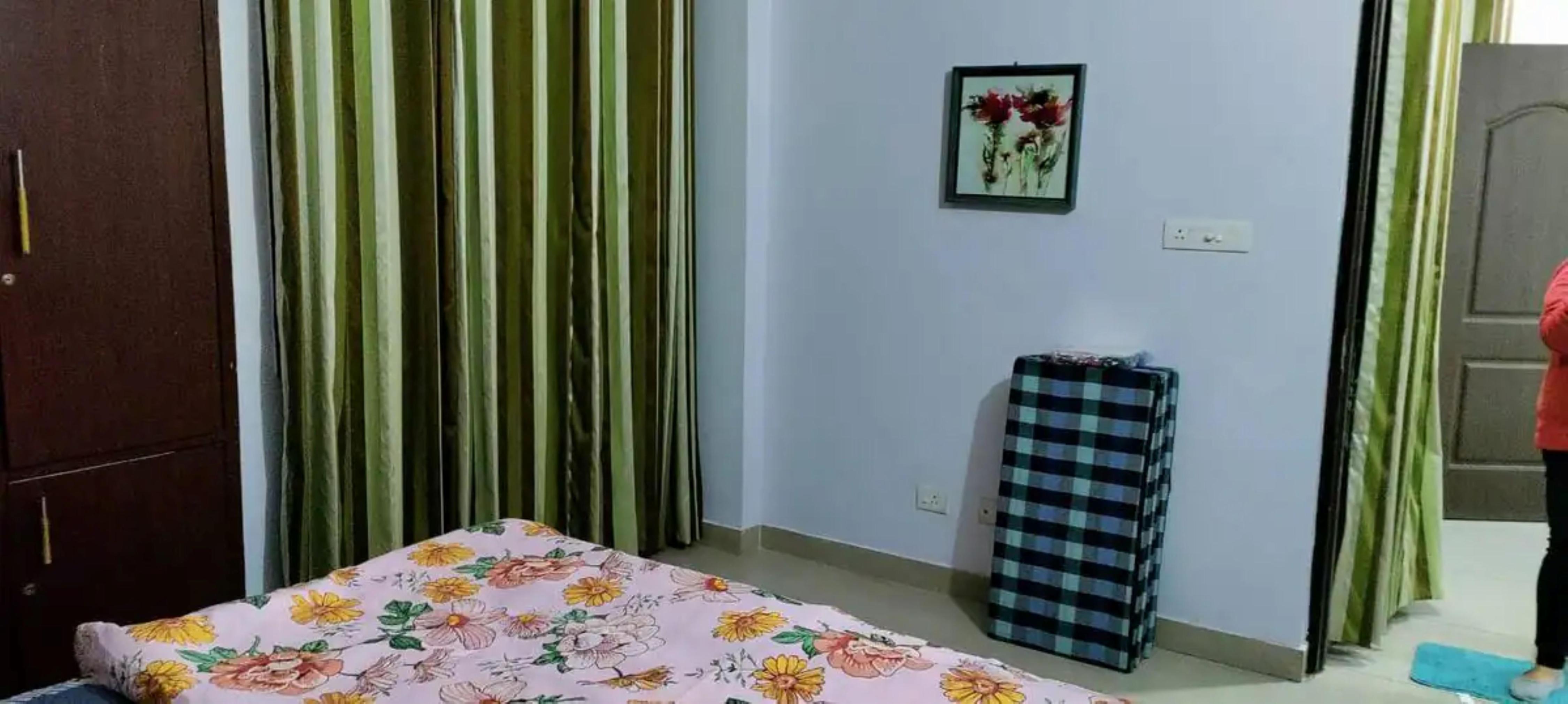LKO6BHK(L401& R402) in Krishna Nagar Lucknow - Tap to explore photos