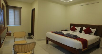 HOTEL ROI INN Room Type - DELUXE ROOM