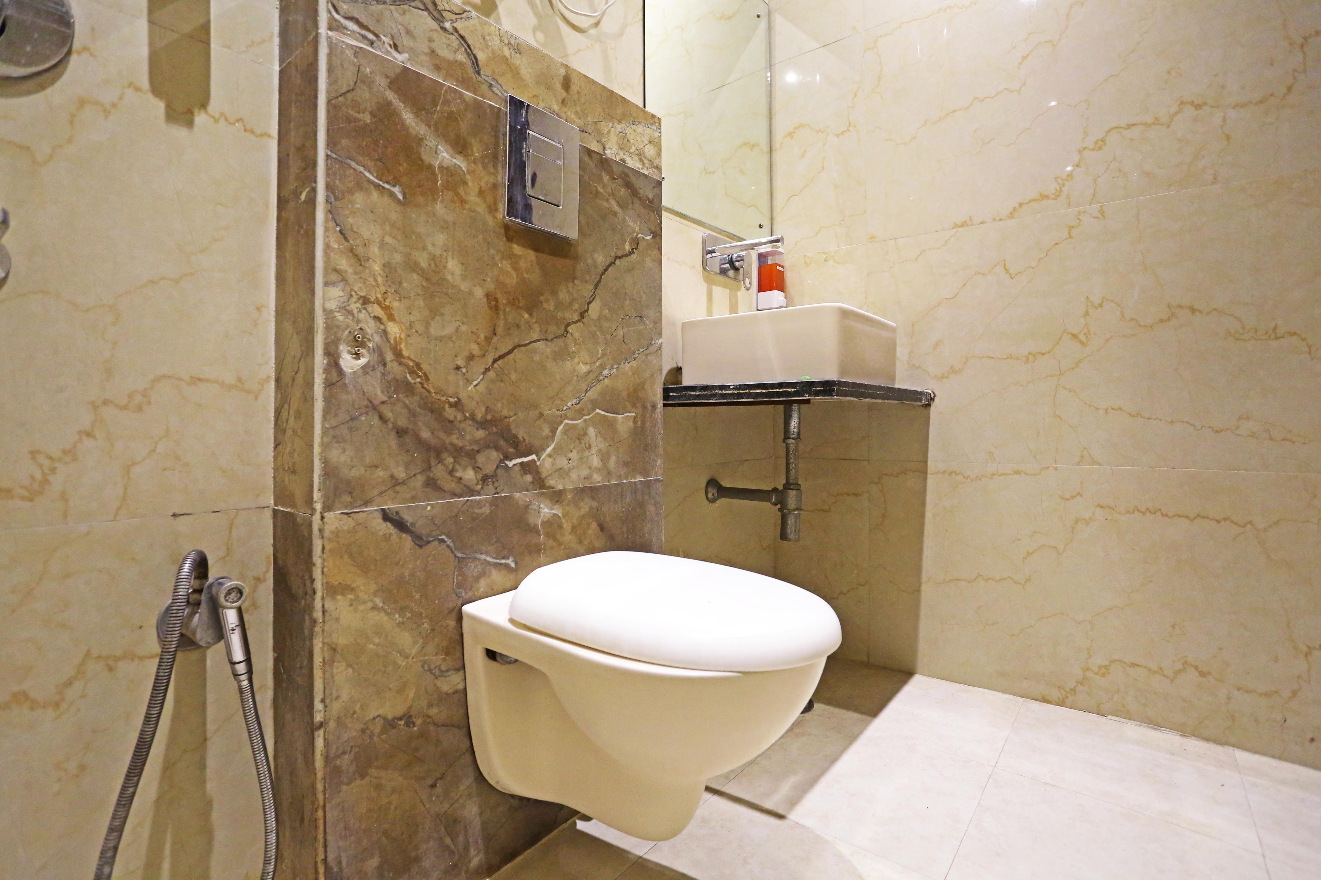 Hotel Dynasty Near IGI Airport - Tap to explore photos