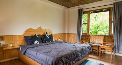 Hippie panda hostel, Manali Room Type - Superior suite room with balcony and great mountain view Hippie panda hostel, Manali Room Type - Superior suite room with balcony and great mountain view