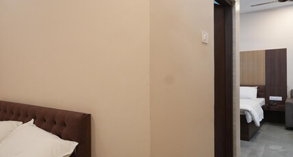 Hotel New Sagar Priya Room Type - Deluxe Family Room Ground Floor