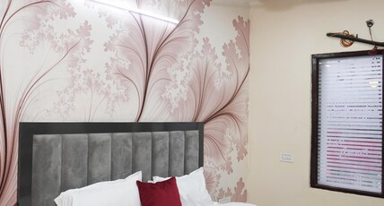 S S Guest House Room Type - Classic Room