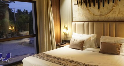 AJ GRAND ELITE HOTEL Room Type - Deluxe King With Pool View