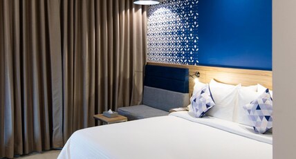 Hometel Lucknow, A Sarovar Hotel Room Type - Deluxe room - 1 Double Bed