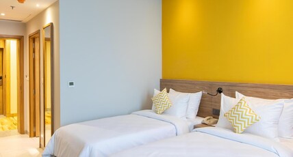 Hometel Lucknow, A Sarovar Hotel Room Type - Deluxe Room - 2 Single Beds