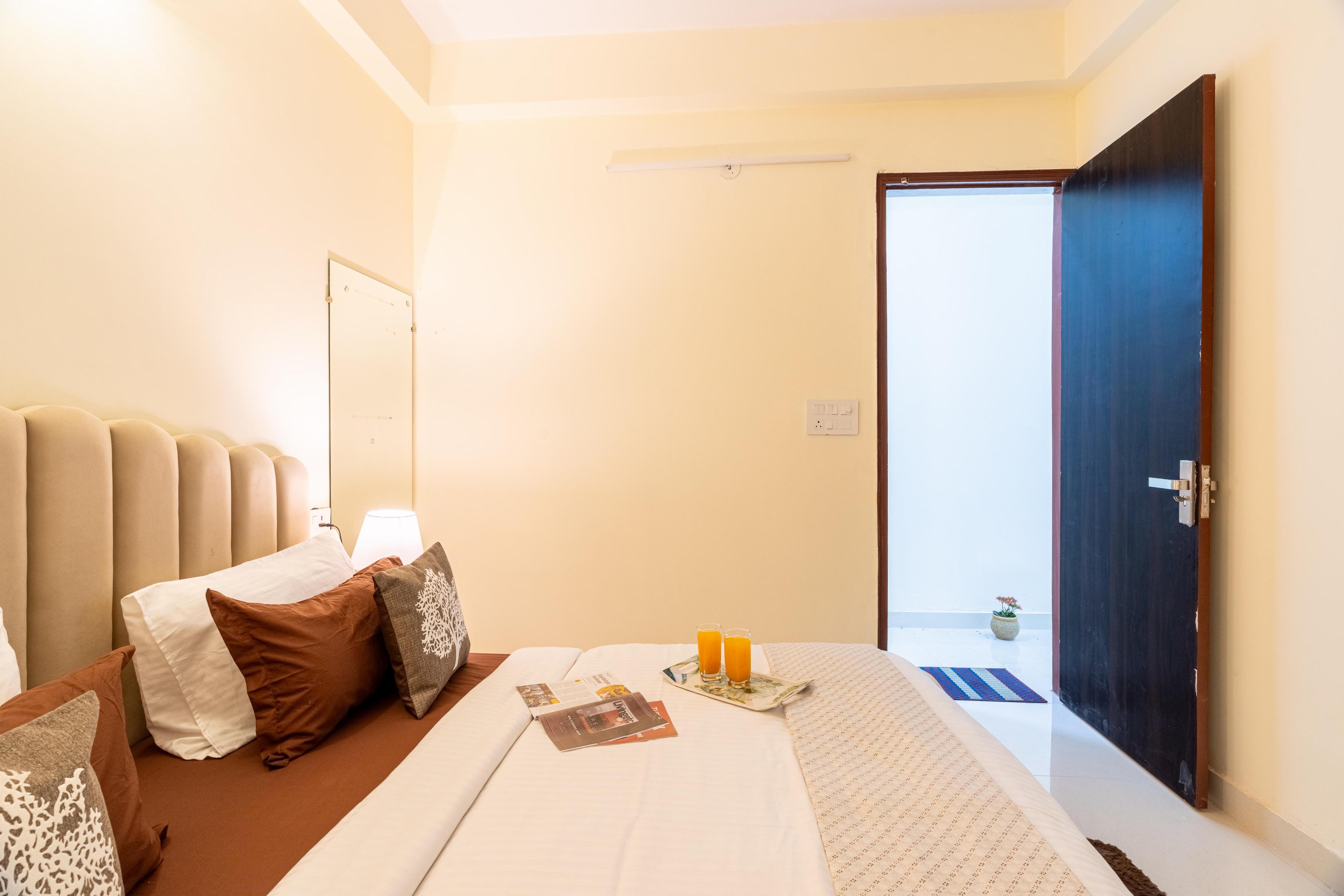Homlee-Vasundhara 2BHK Flat- kitchen-Parking-Lift - Tap to explore photos