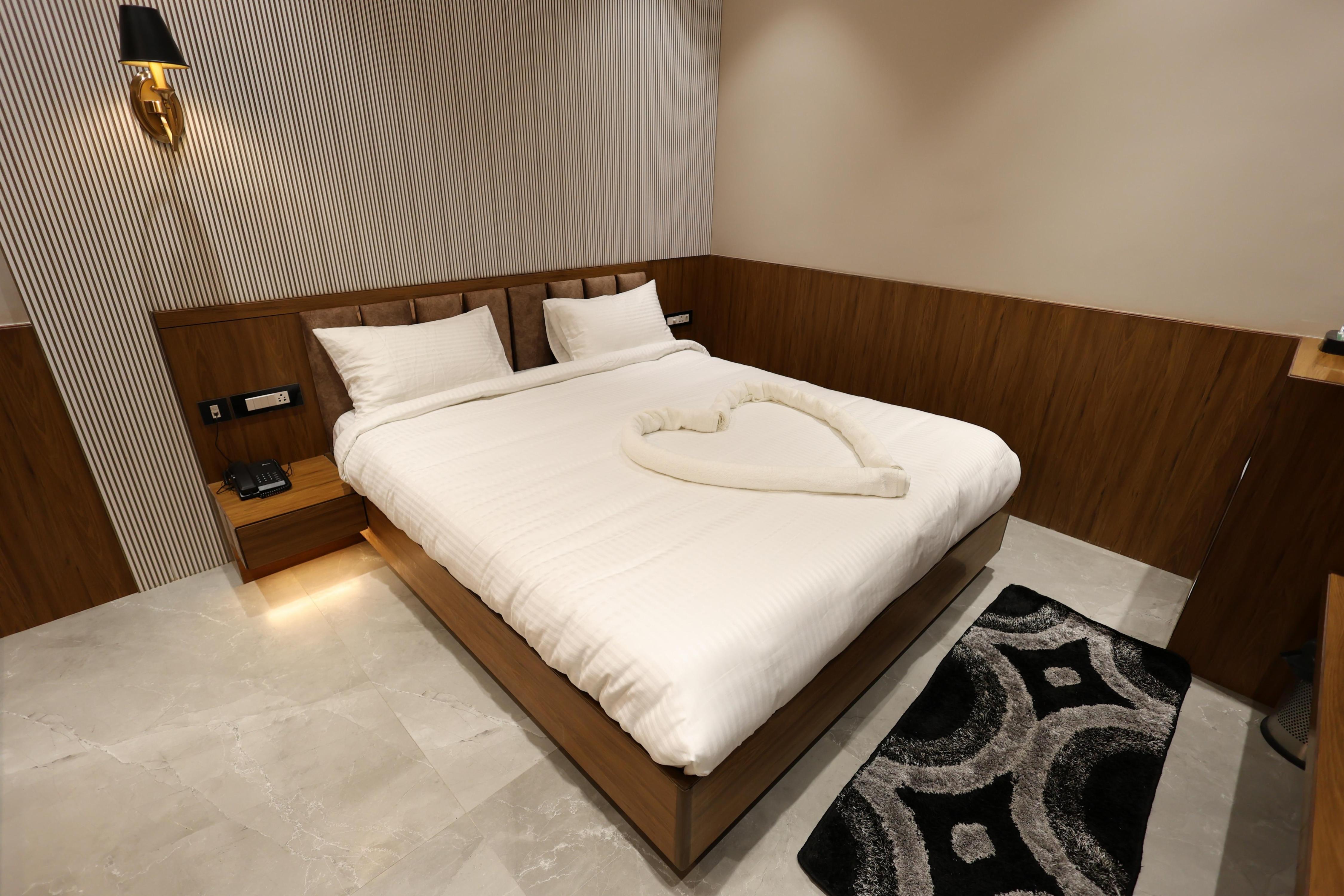 The SRM Crystal Room Type - Deluxe Room