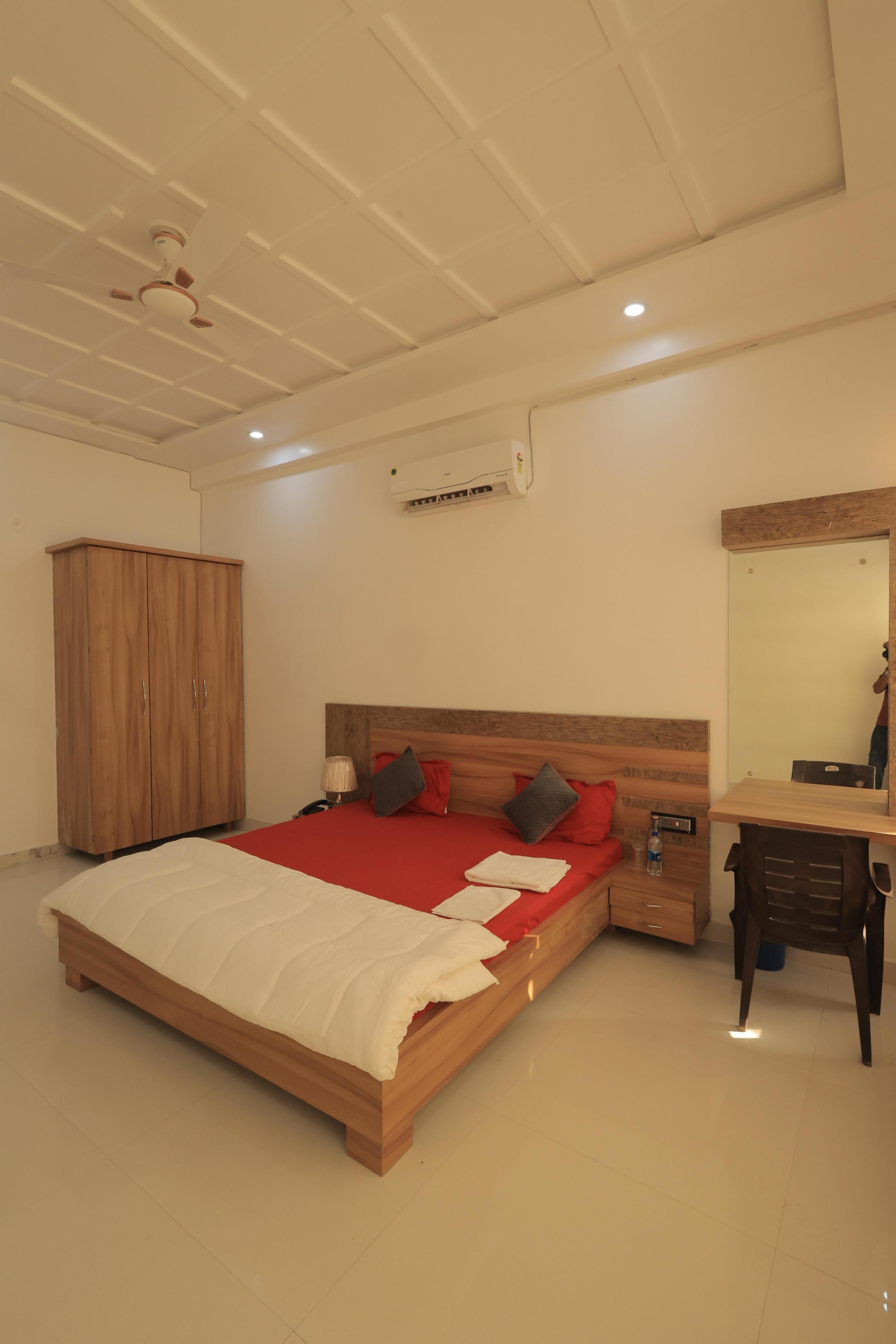 HOTEL THE DAAWAT & BANQUET