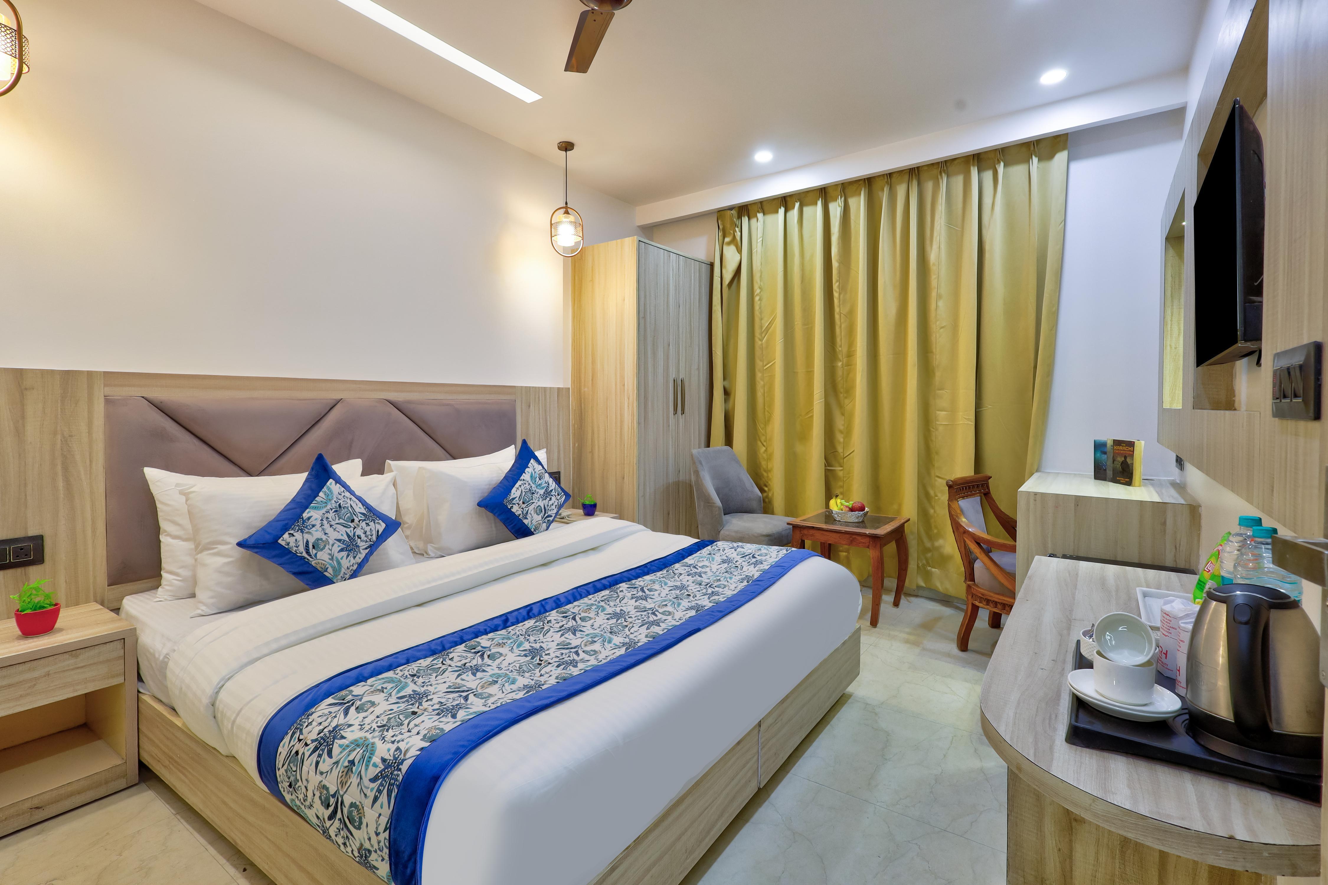 Hotel Virasat Inn Mahipalpur at Delhi Airport
