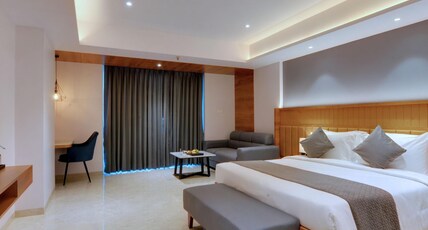 The Fern Residency Bhiwandi-Pimplas, Series by Marriott Room Type - Fern Classic, Suite, 1 King, Sofa bed, City view