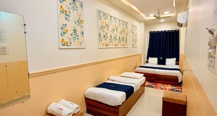 Hotel Shree Darshan - Near Mahakal Mandir Ujjain Room Type - Super Deluxe Room