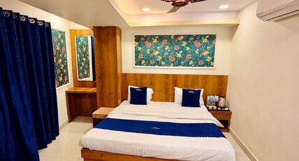 Hotel Shree Darshan - Near Mahakal Mandir Ujjain Room Type - Deluxe Room