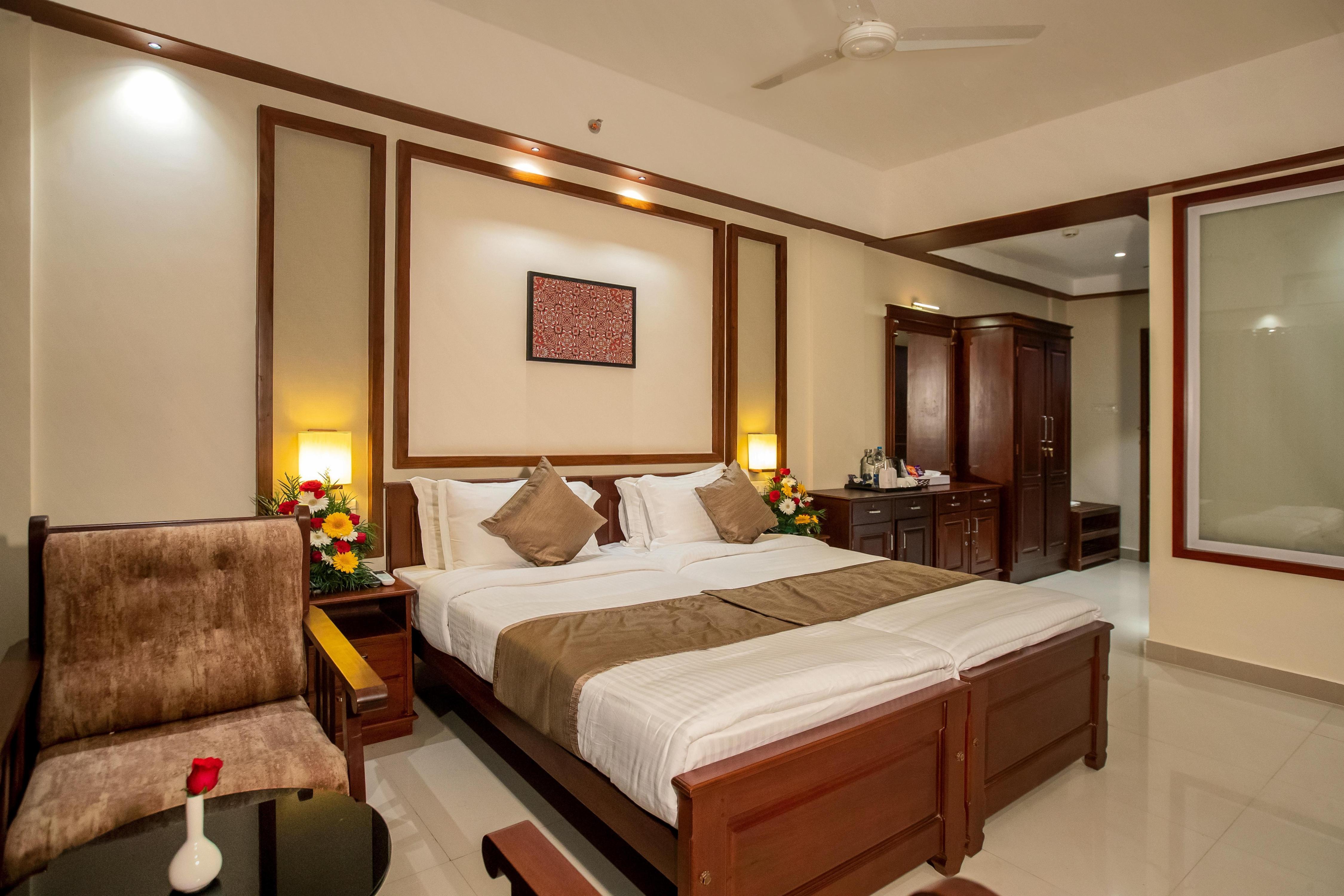 EZHIMALA AYURVEDA AND WELLNESS RESORT - Tap to explore photos