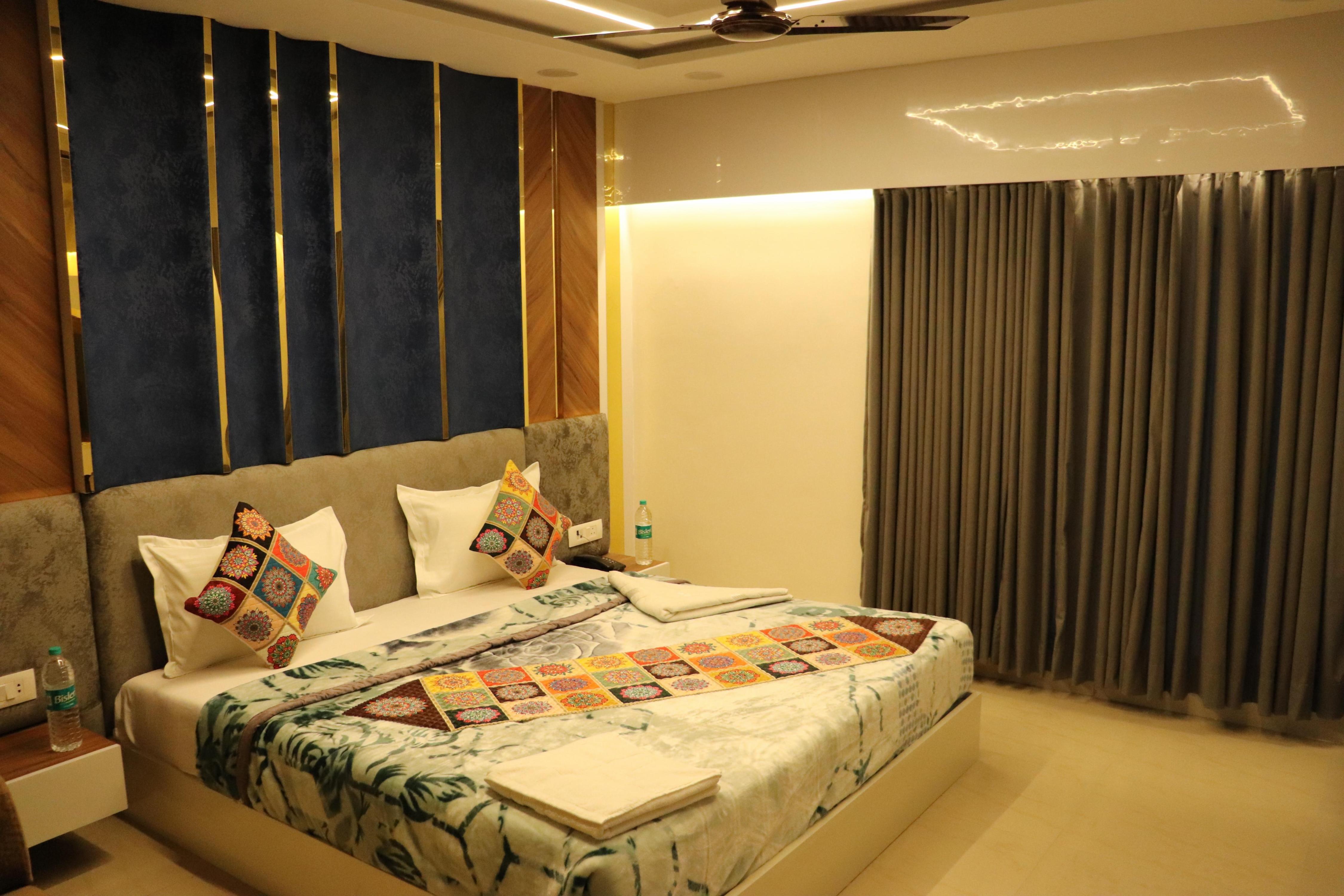 Hotel Al Zubeen - Tap to explore photos
