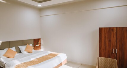 HOTEL ANAND VAN Room Type - AC Room