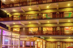 Hotel Royal Nest By Terraa Hotels