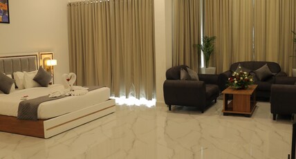 The City Crown Bilaspur Room Type - Suite Room