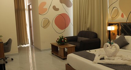 The City Crown Bilaspur Room Type - Deluxe Room