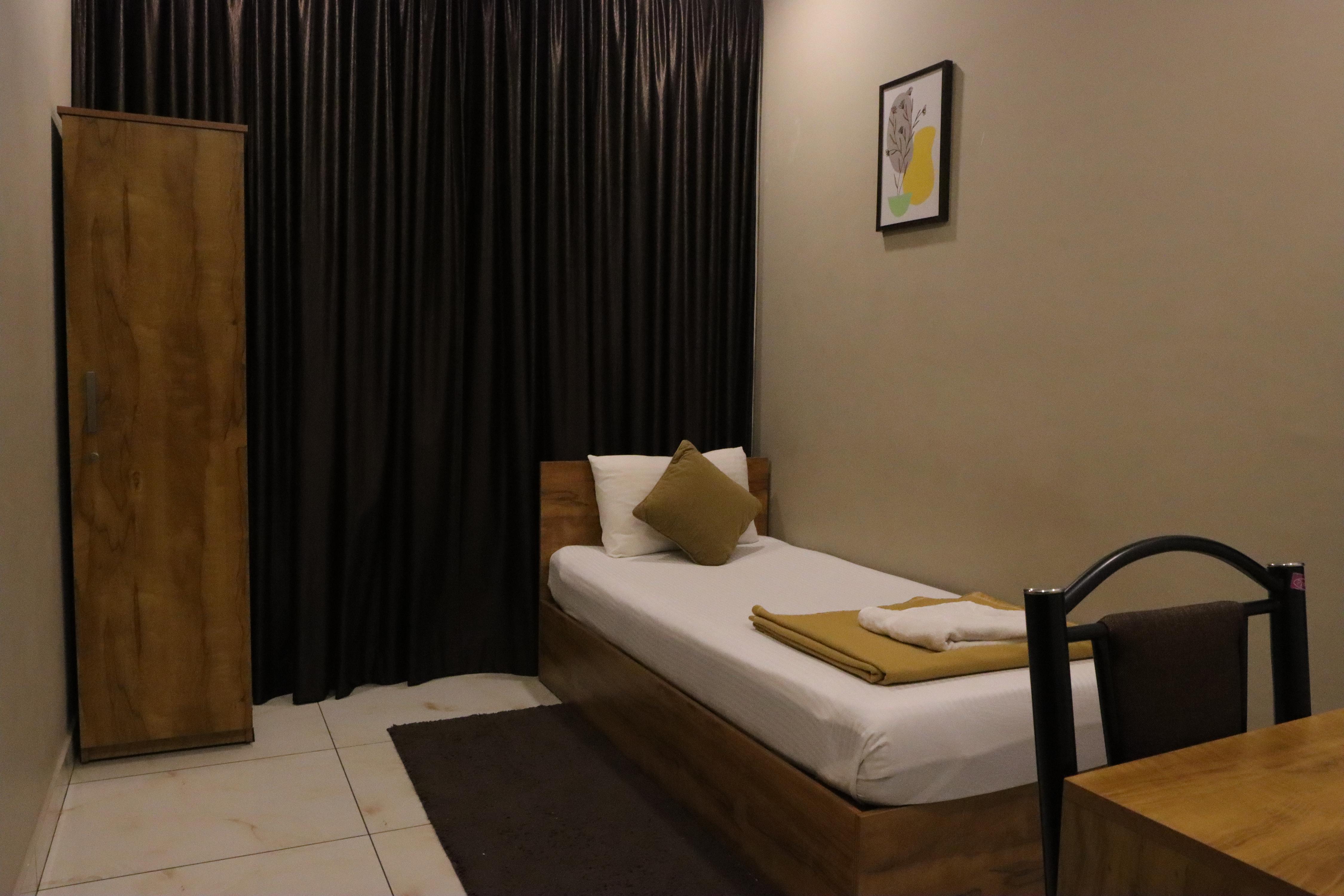 IGLOO STAYS - Tap to explore photos