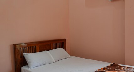 WISMA GOKILAMBAL RESIDENCY Room Type - DELUXE