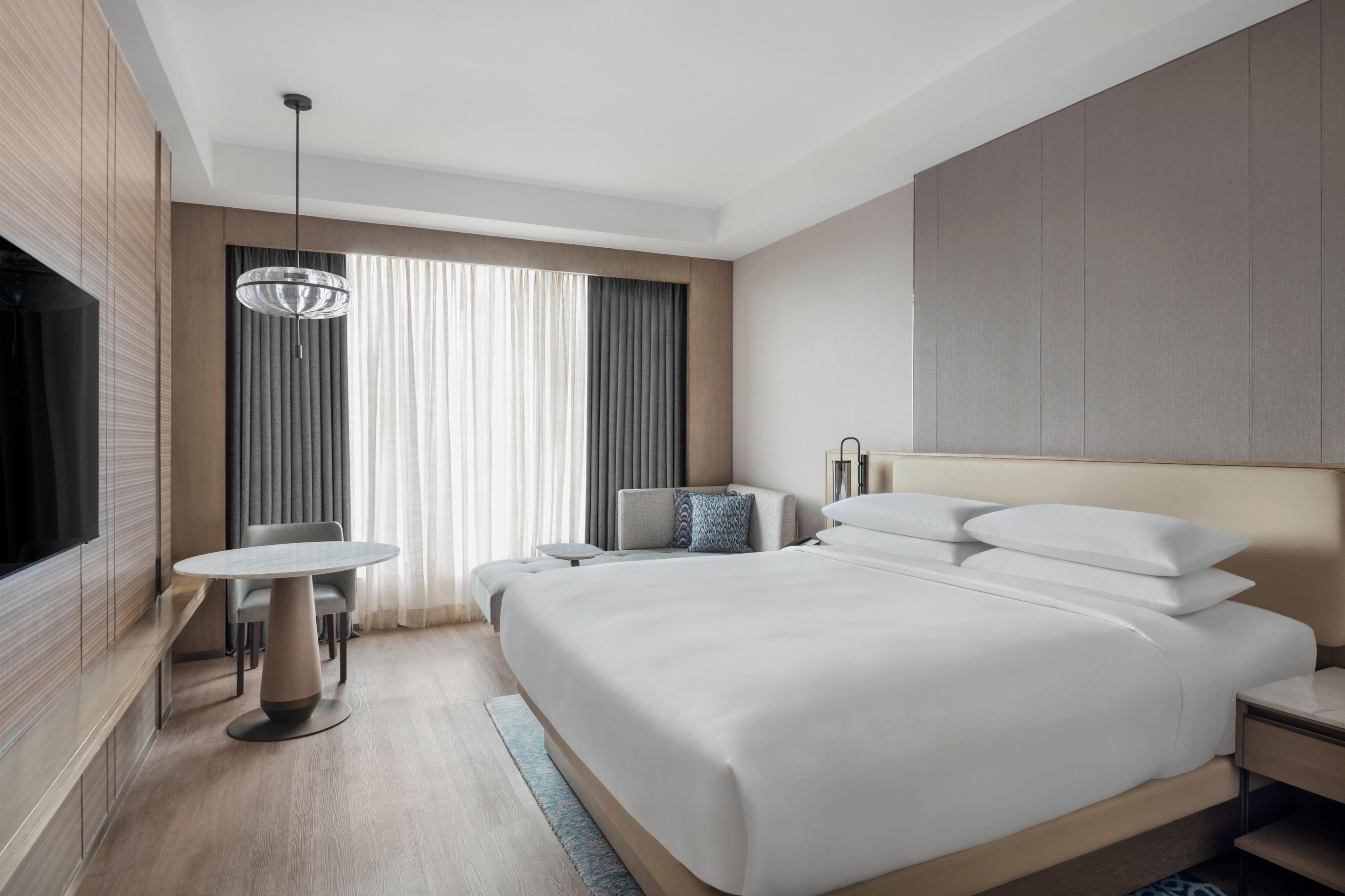 Navi Mumbai Marriott Hotel Room Type - Club, King, City View
