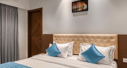 J Square Inn Coimbatore Room Type - Super Deluxe Room