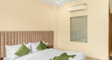 Hotel Veda Inn By Blue Lotus Room Type - Premium Room with Mountain view