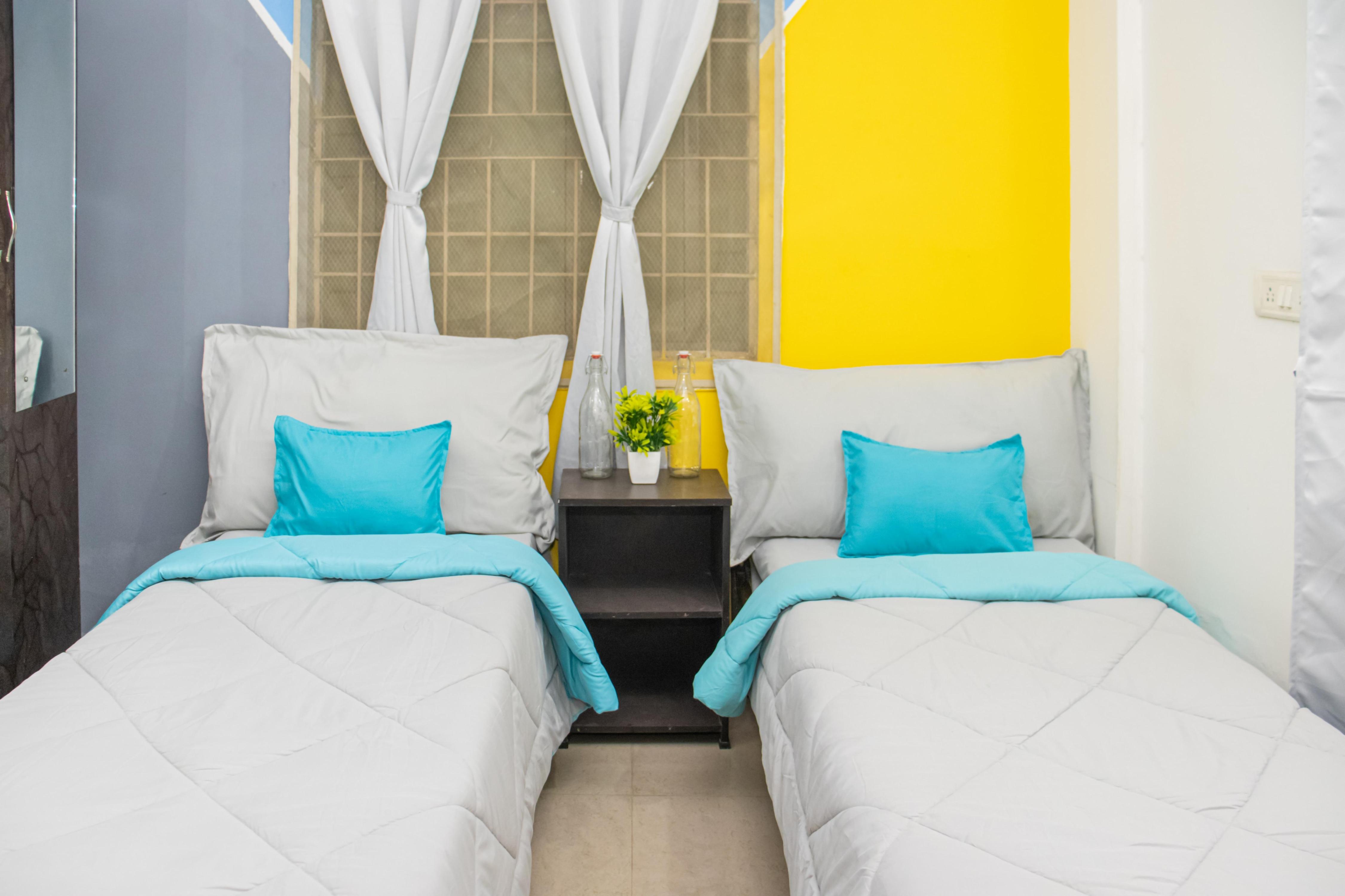 Z Express Cinnamon - Tap to explore photos