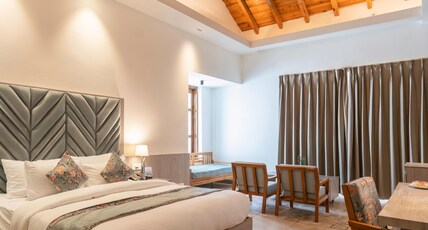 Evara Spa & Resort, Jim Corbett Room Type - Pool View Premium Cottage With Jacuzzi