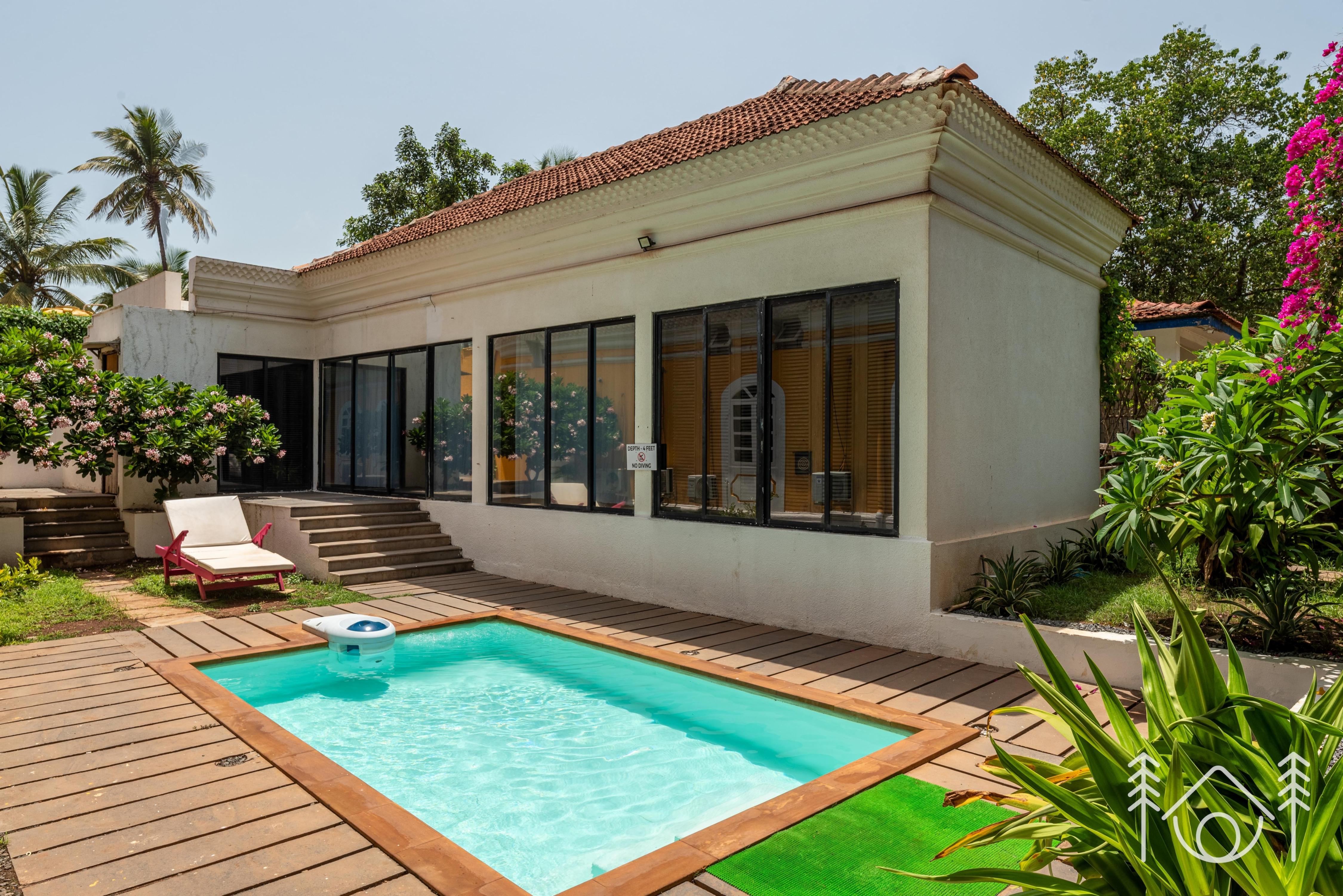 2BHK Peach Villa Kikar ANjuna Goa - Tap to explore photos