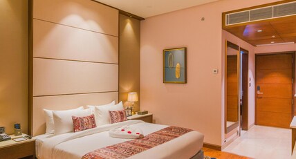 The Maple Hotel Room Type - Maple Deluxe King Room