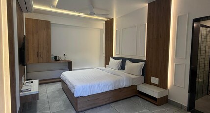 Bungalow Seven Homestay Room Type - Super Deluxe Room