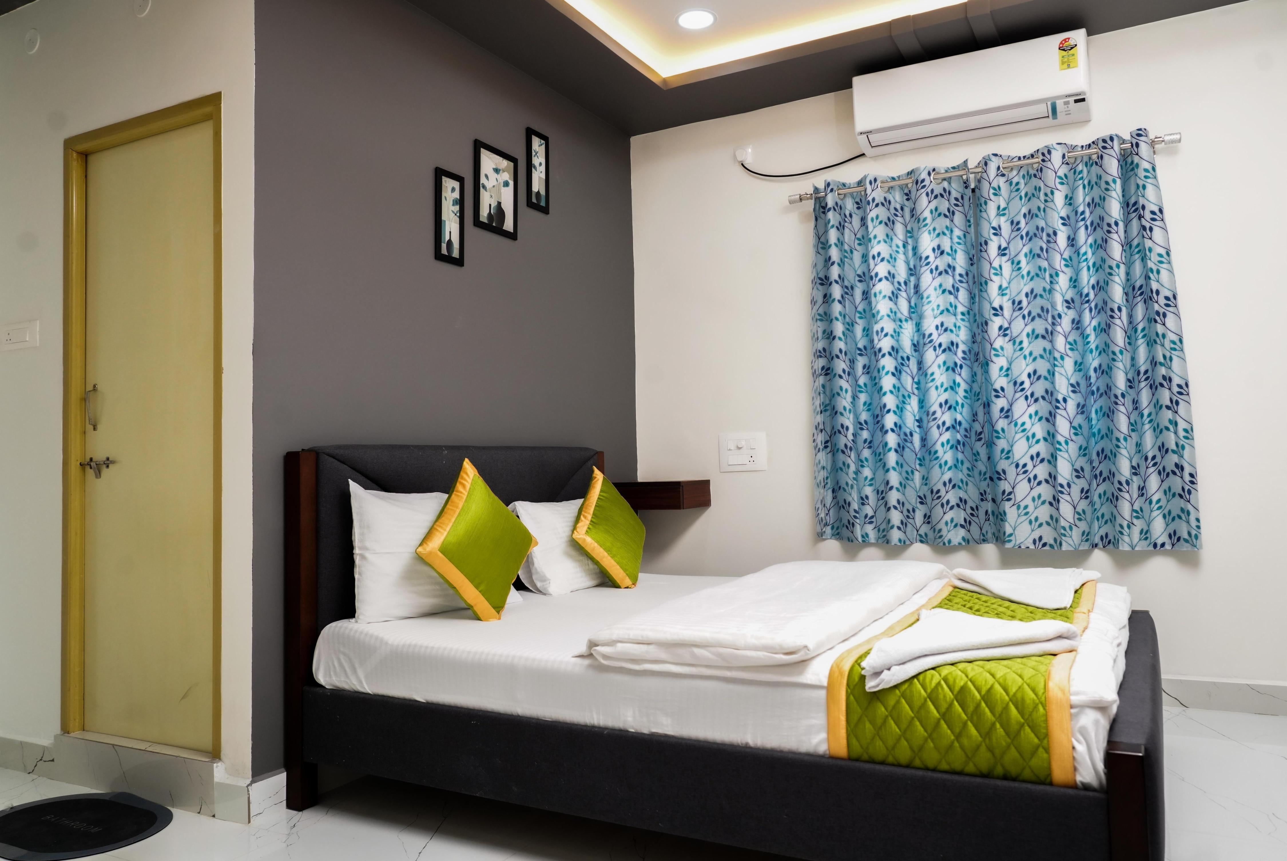 HOTEL VASAVI ELITE