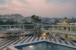 Hotel Naren Villa