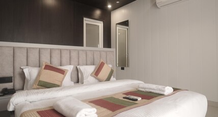 THE TRADE INTERNATIONAL JAIPUR Room Type - Premium Pool View Room