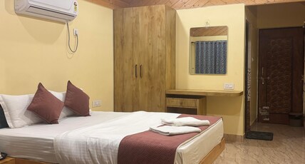Buru Resort Room Type - Deluxe Luxury